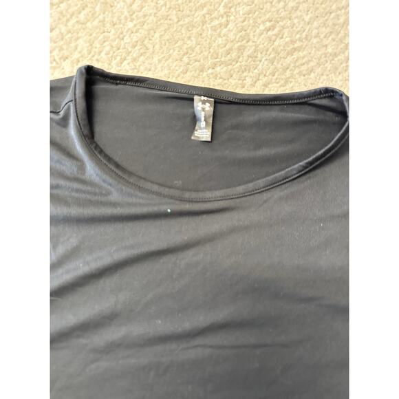 Under Armour Womens Short Sleeve Shirt Small - Picture 2 of 6